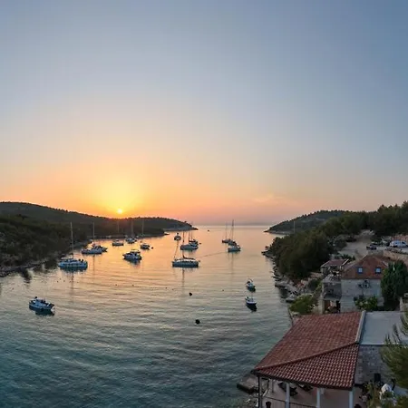 Ive Hvar Town