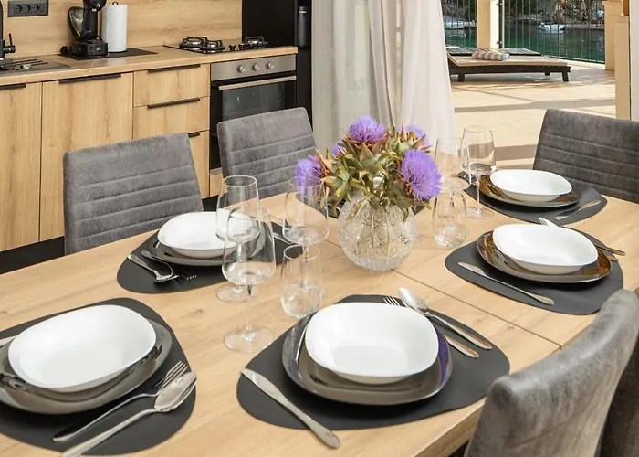 Ive ヴィラ フヴァル