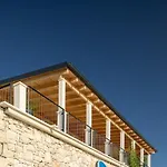 Ive Villa