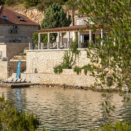 Ive Vila Hvar Town
